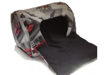 Leeds Cuccia London British Leo Pet